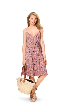 Cartamodelli Burda Abiti><noscript><img width=