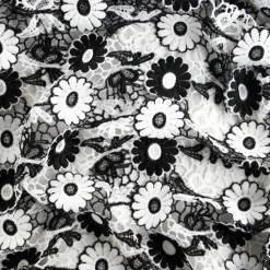 Giesse Scampoli Pizzi E Tessuti Ricamati>MACRAME' GAMBA FIORI