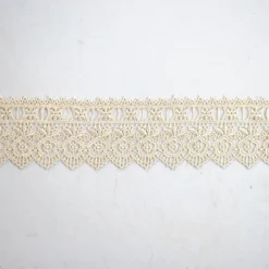 Giesse Scampoli Pizzi>PIZZO MACRAME CON PASSANASTRO